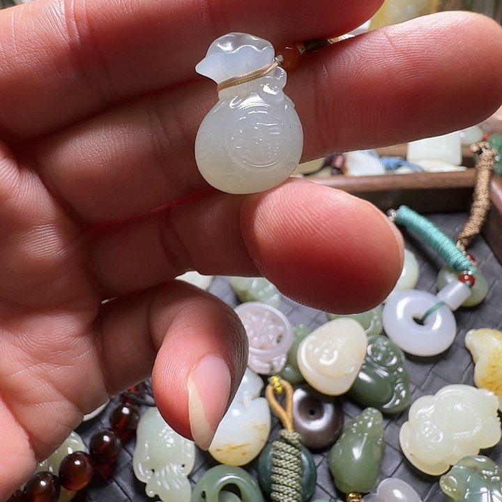 和田玉（白玉）未镶嵌颈饰