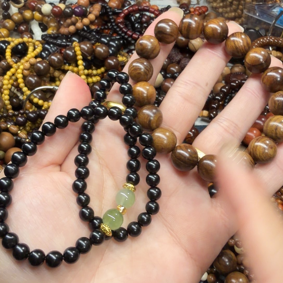 无事牌维腊木（绿檀）