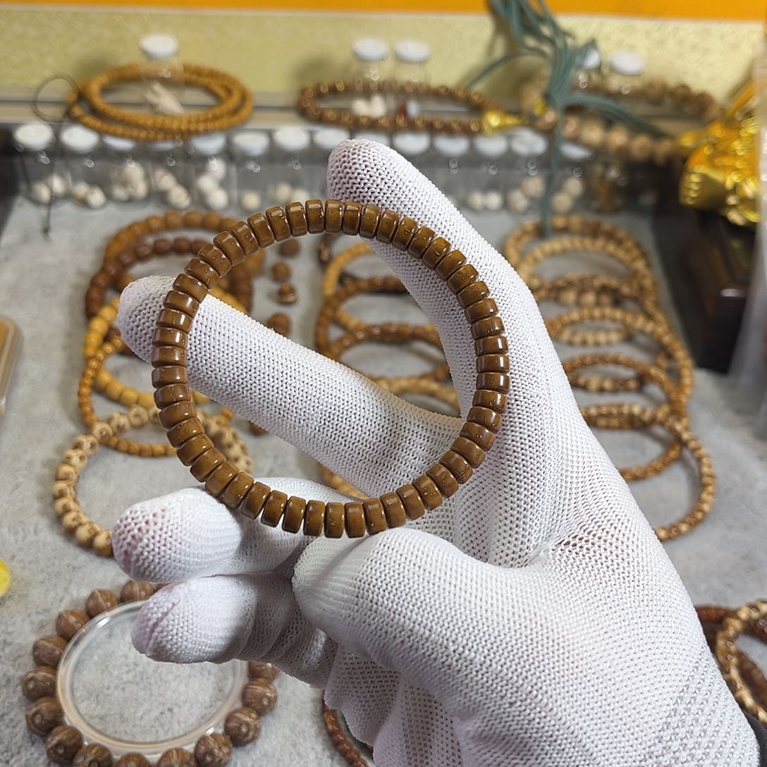 手串紫金鼠黄金甲