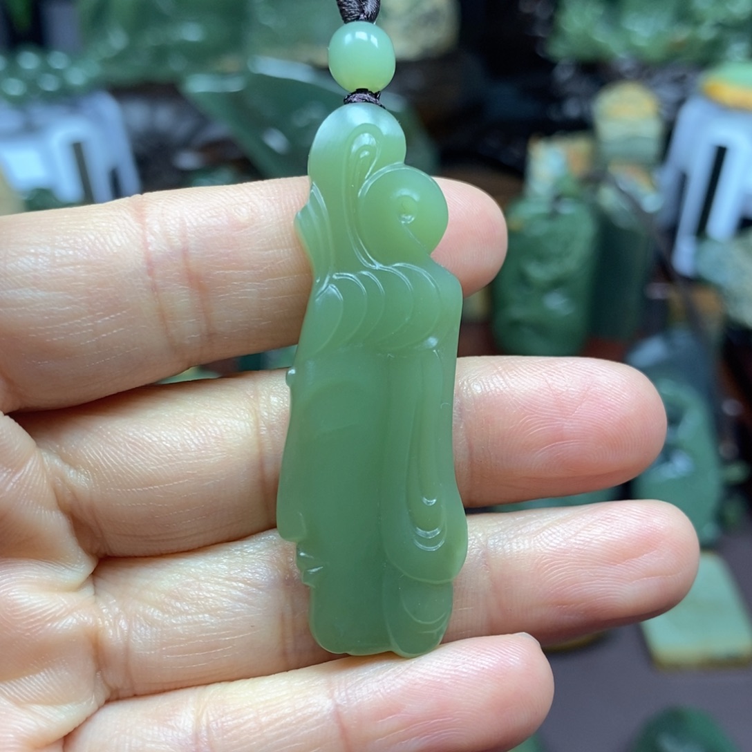 大***圣岫岩老玉（透闪石质玉）未镶嵌把件