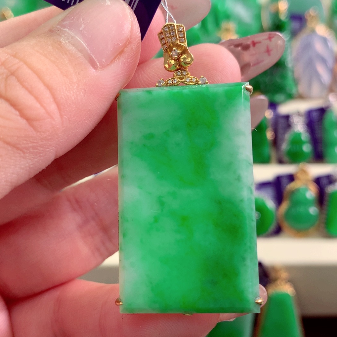 翡翠18K金镶嵌吊坠(不含链)