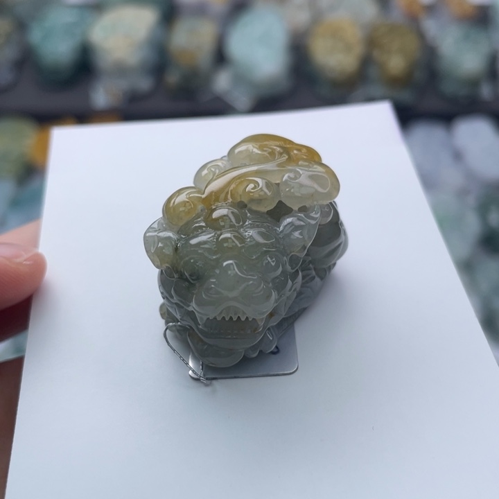 翡翠颈饰未镶嵌貔貅