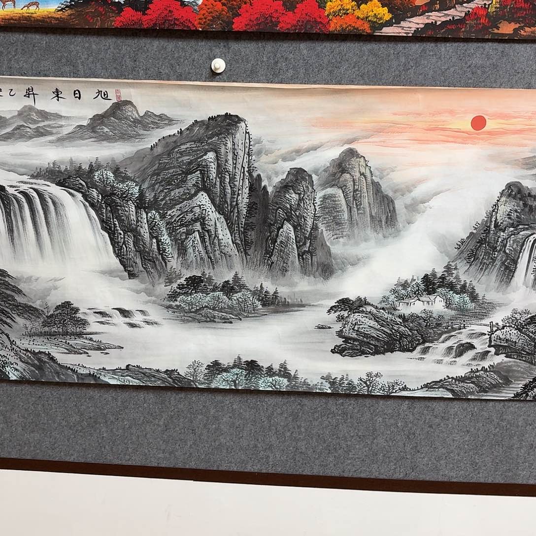 鲸***创国画1.8米长的旭日东升