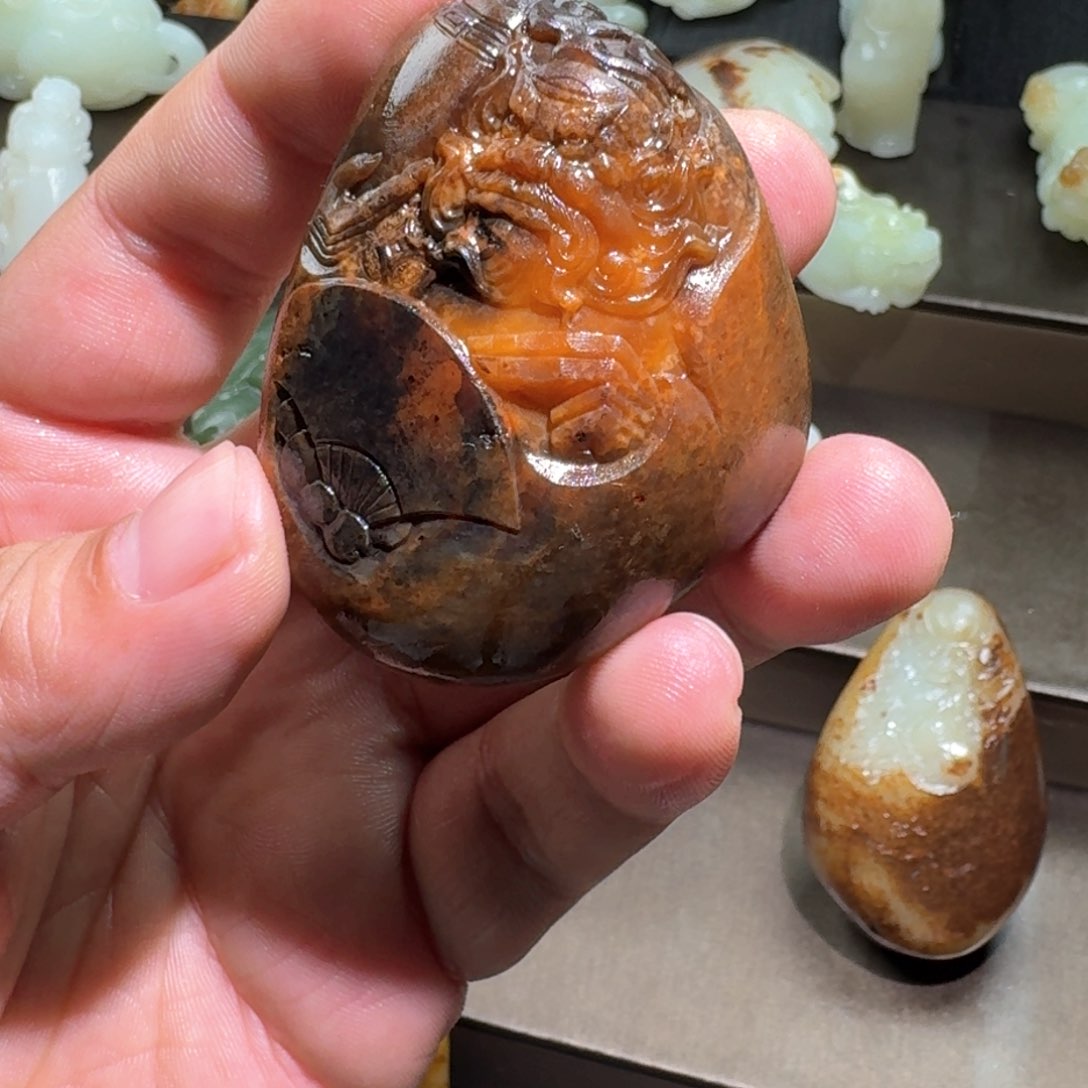 和田玉颈饰未镶嵌