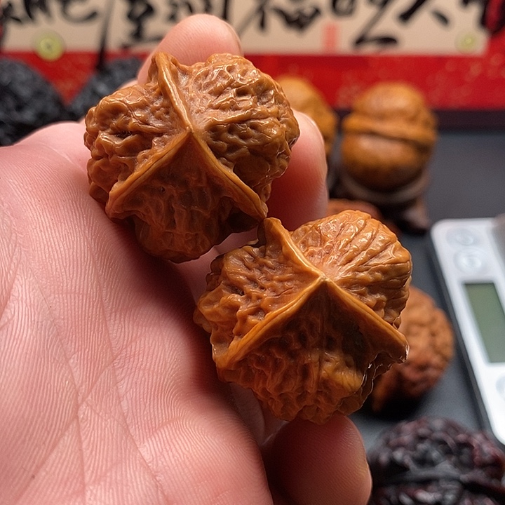 把件文玩核桃铁皮三愣