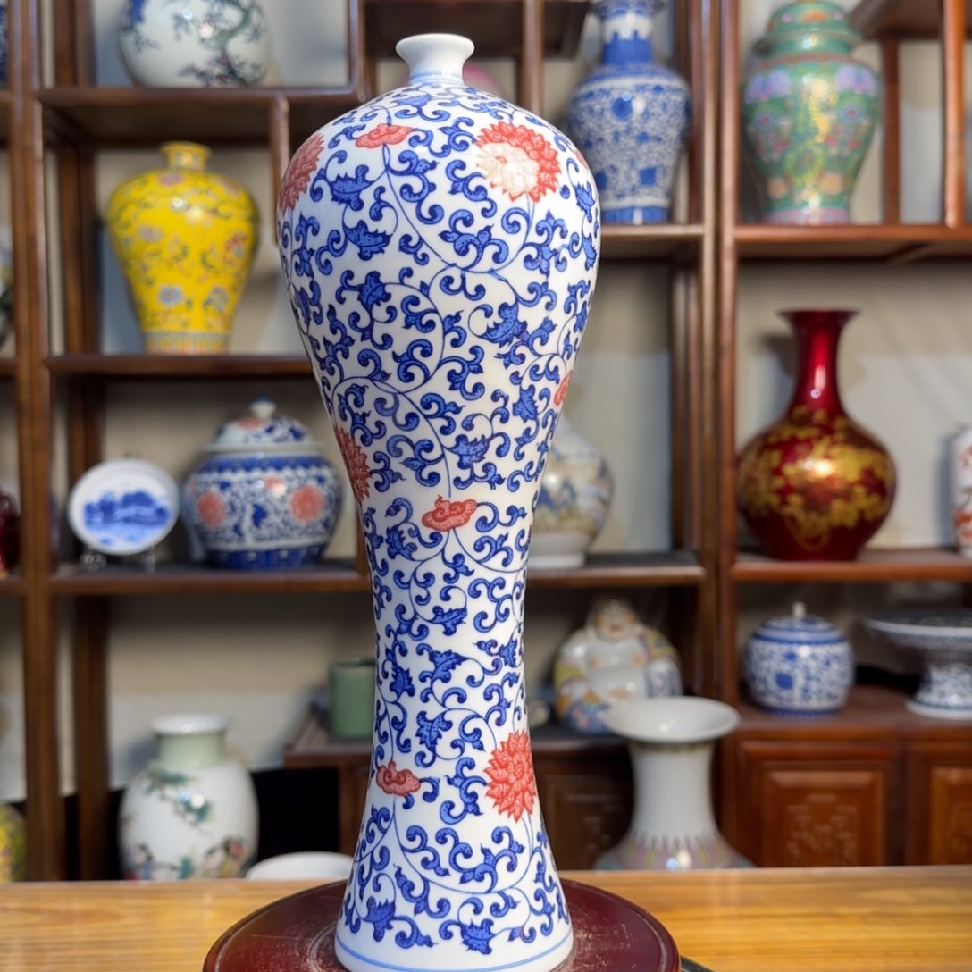 瓶高度约33厘米肚径11厘米