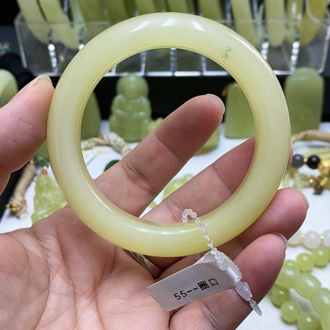 和田玉未镶嵌手链