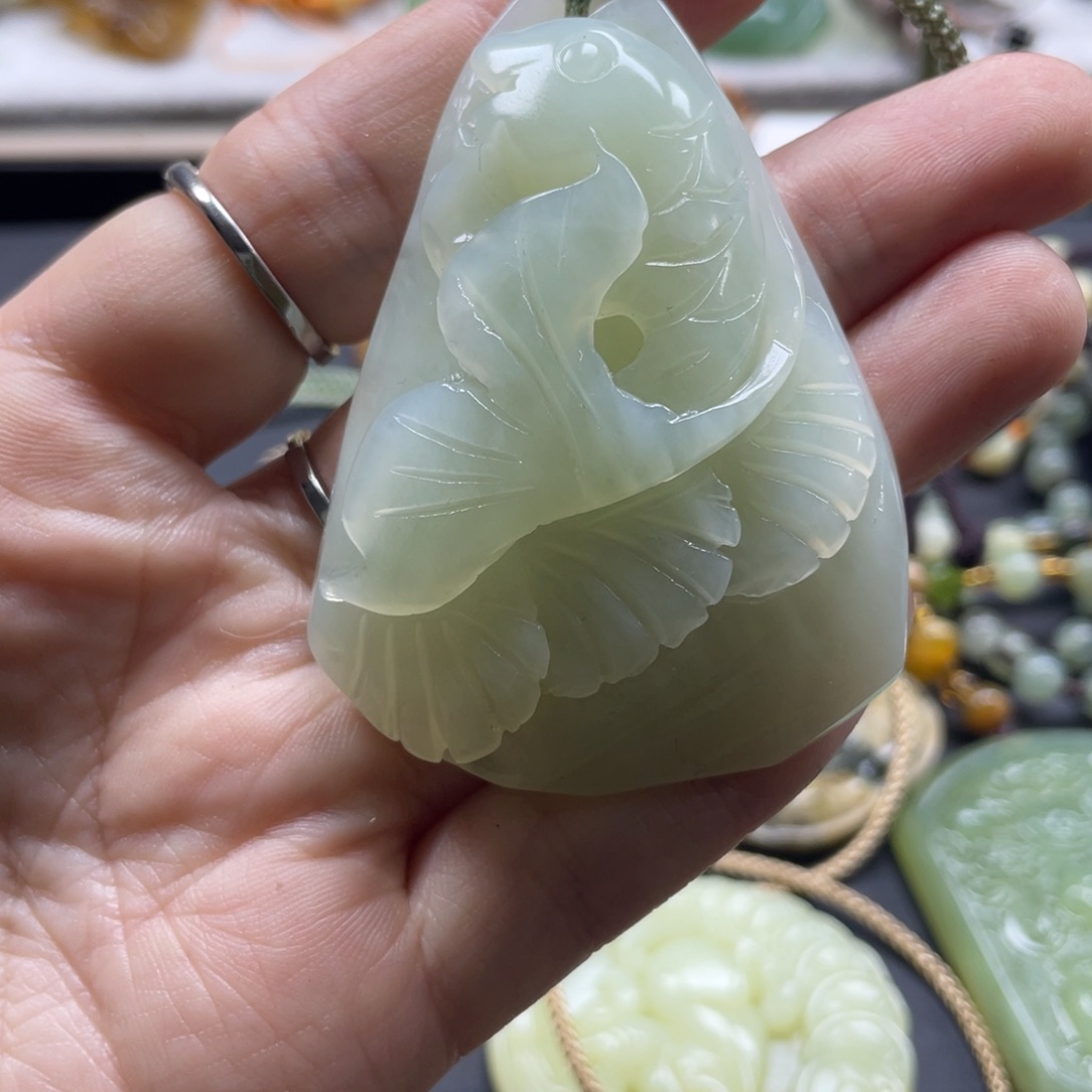 蛇纹石玉手串未镶嵌