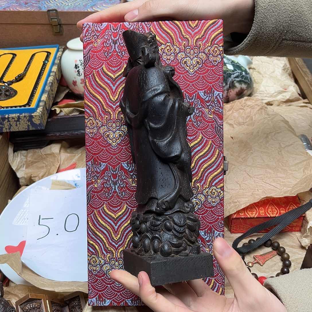 大叶紫檀（黑酸枝木类）