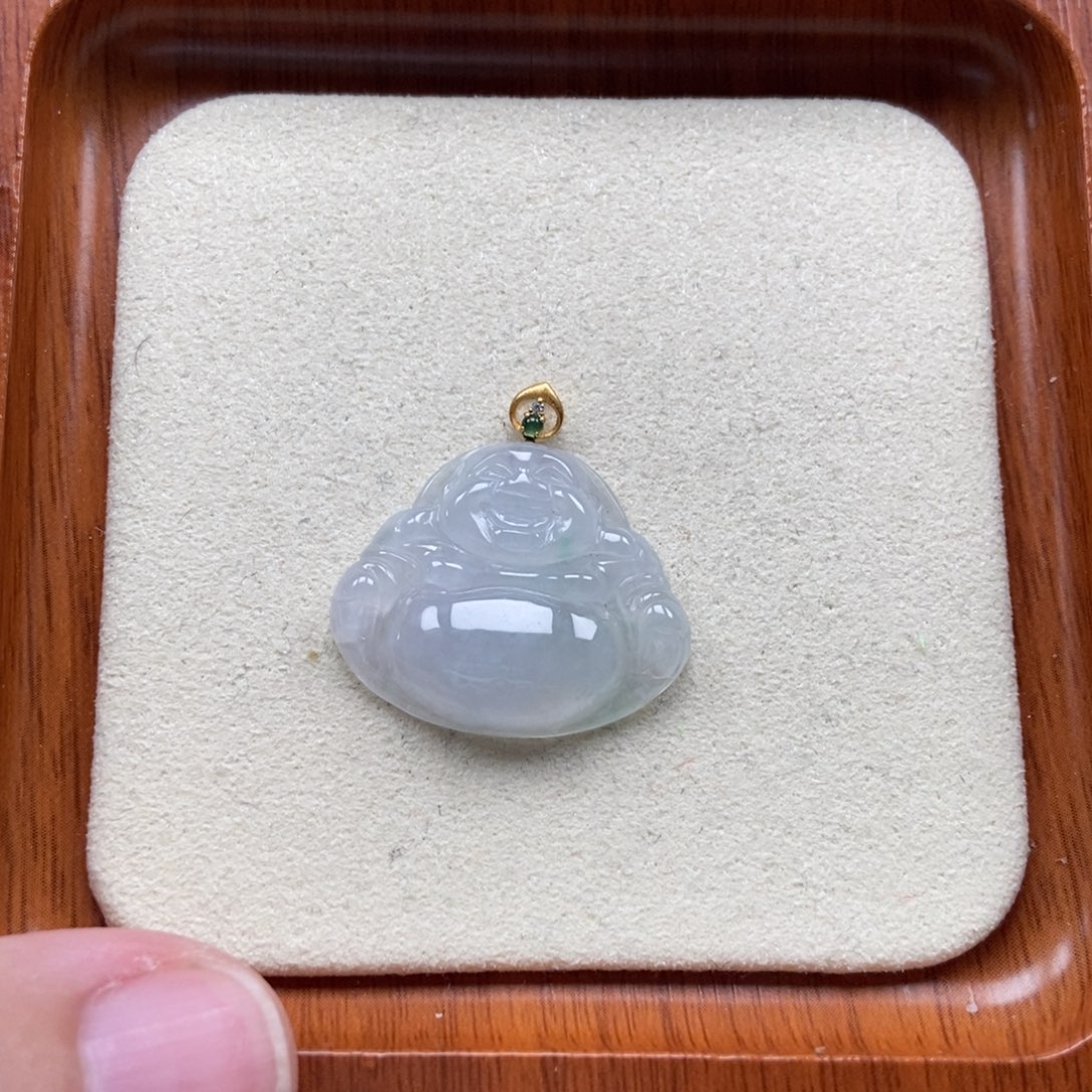 未***婆翡翠未镶嵌颈饰佛公