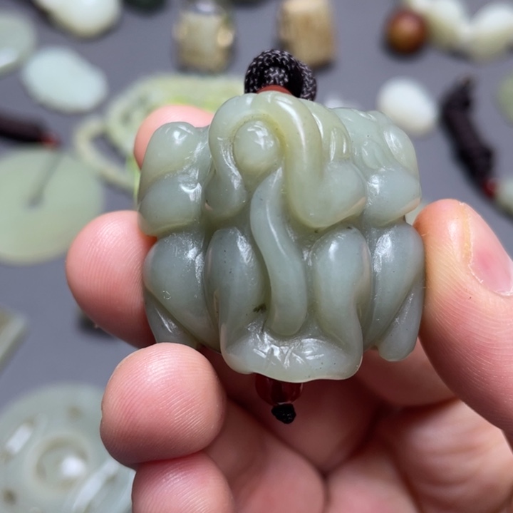 颈饰未镶嵌和田玉