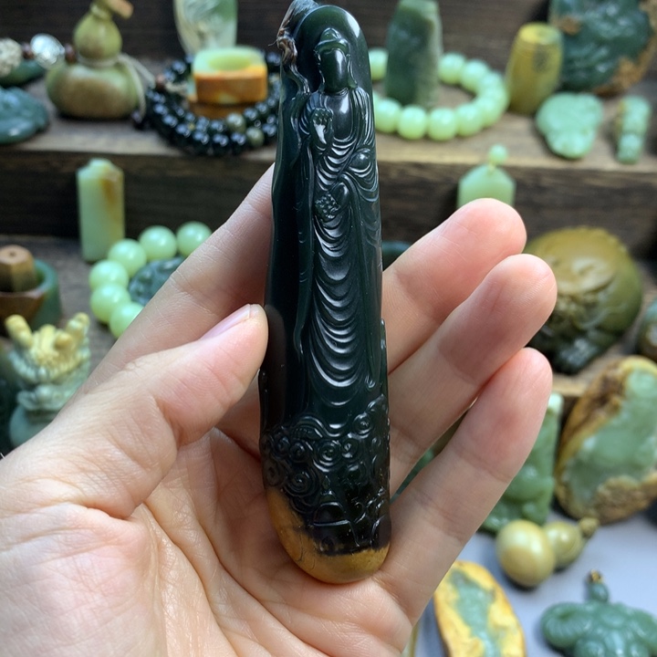 未镶嵌岫岩河磨玉（透闪石质玉）珠宝奇石