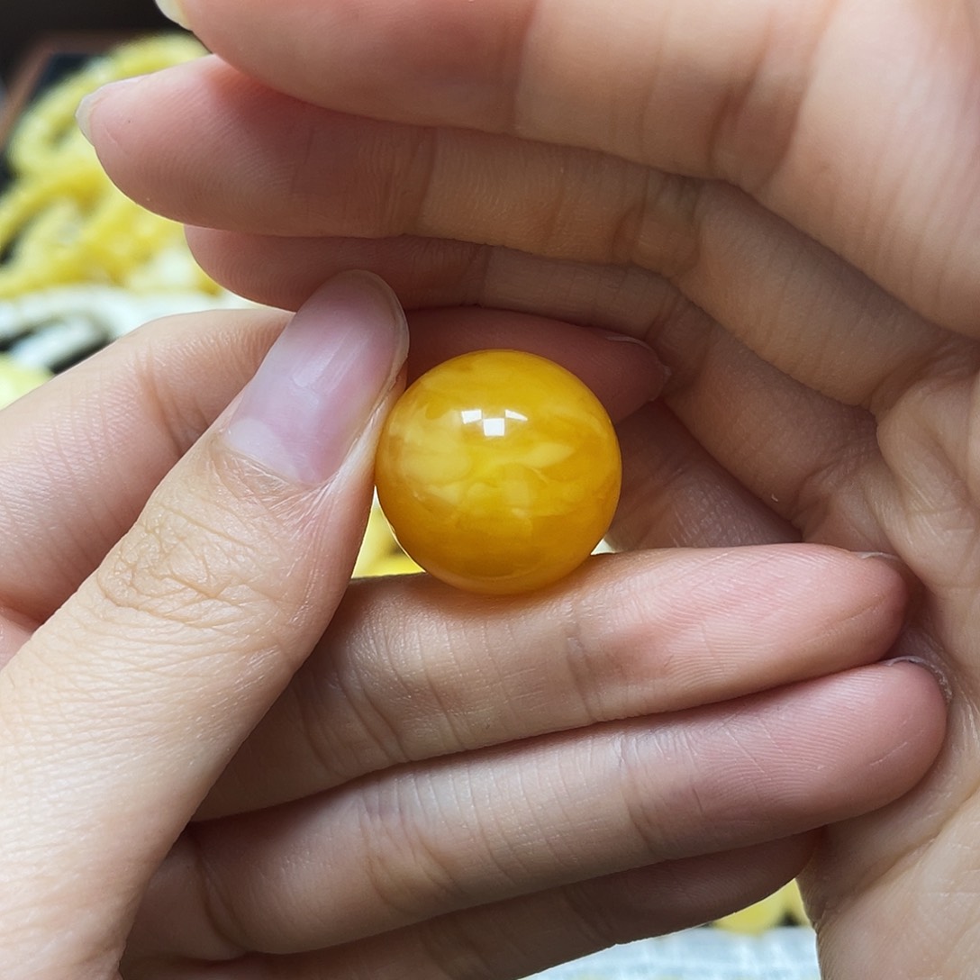 蜜蜡裸石未镶嵌沁色圆珠18.8mm福利