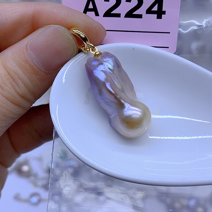 颈饰未镶嵌淡水珍珠