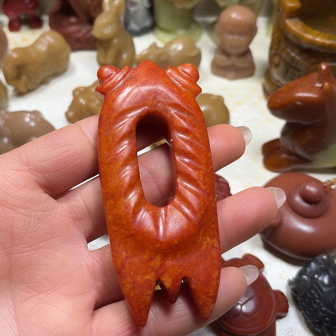 白玉菩提吊坠白玉菩提吊坠