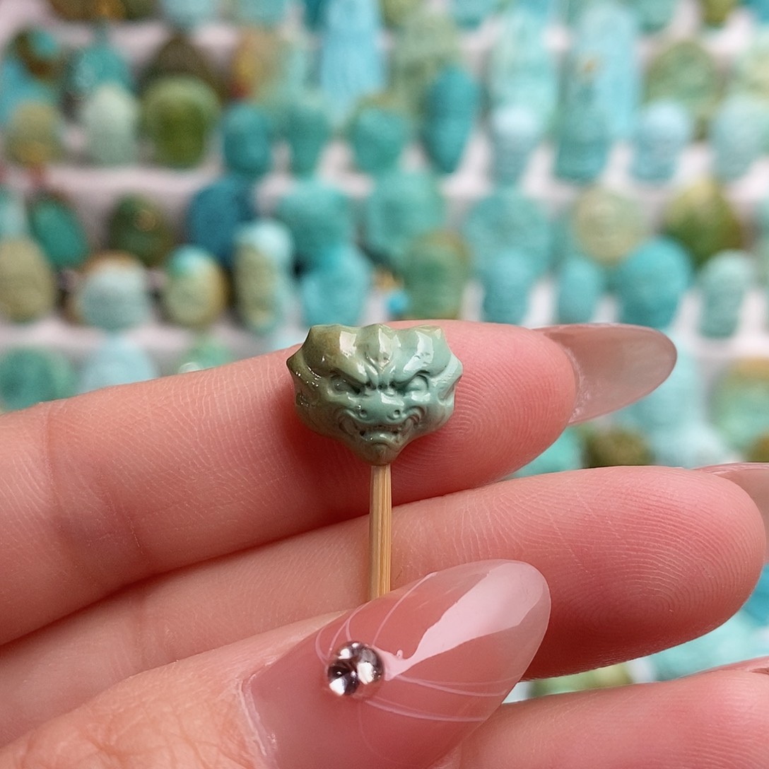 绿松石绿松石未镶嵌