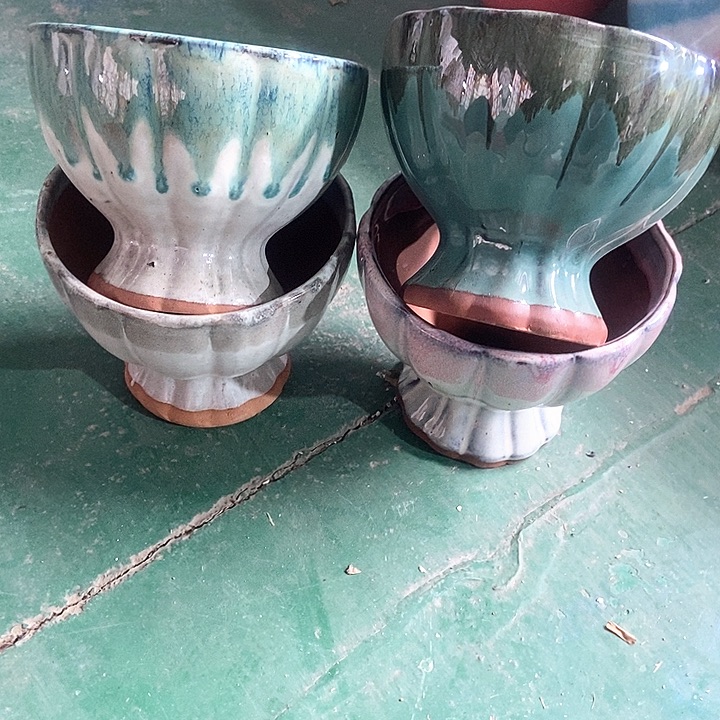 红陶口15。高12。。