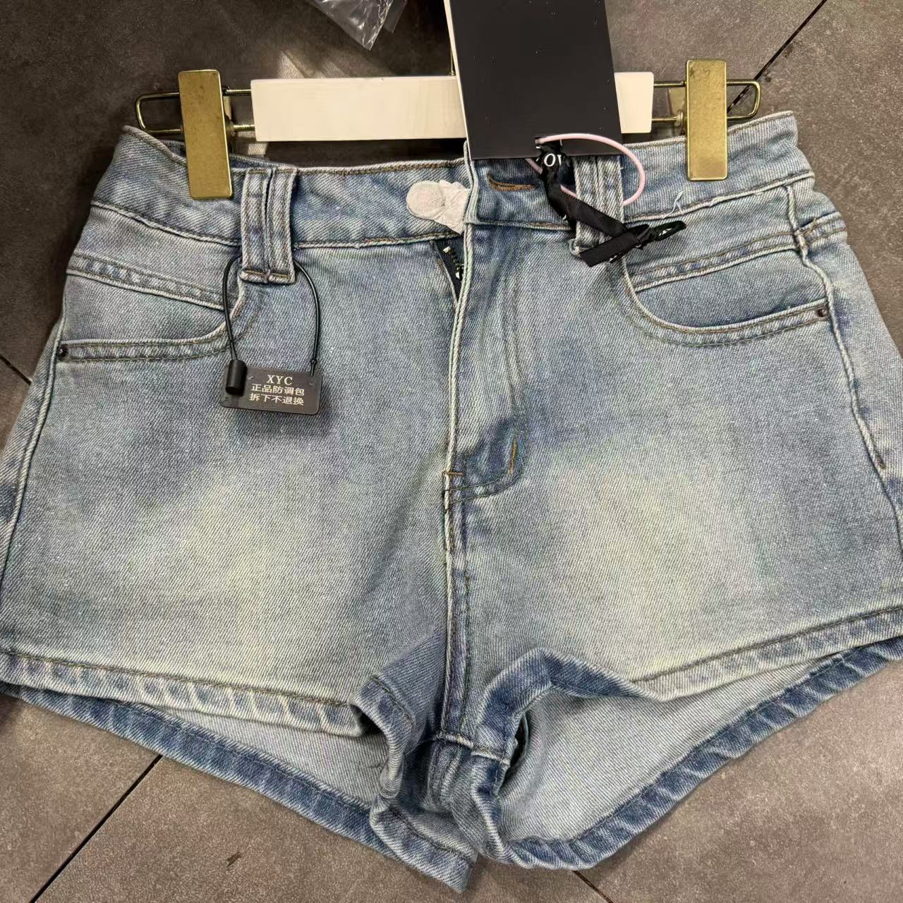 小爱满天星闪闪百搭高腰短裤