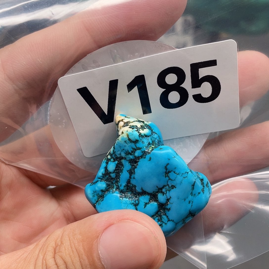 湖北十堰原矿绿小松