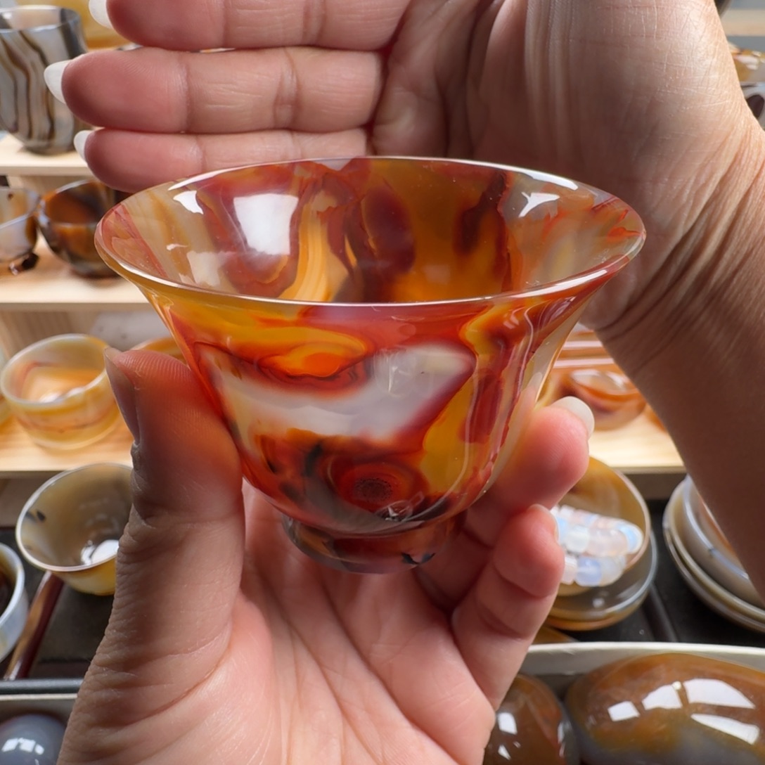 昆***。玛瑙/玉髓未镶嵌茶杯