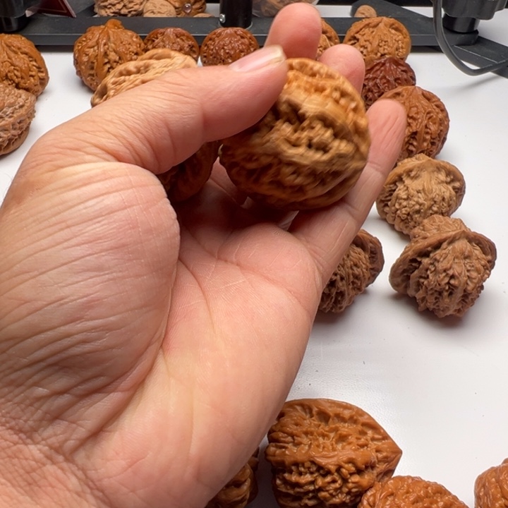 全品46大粗筋文玩核桃