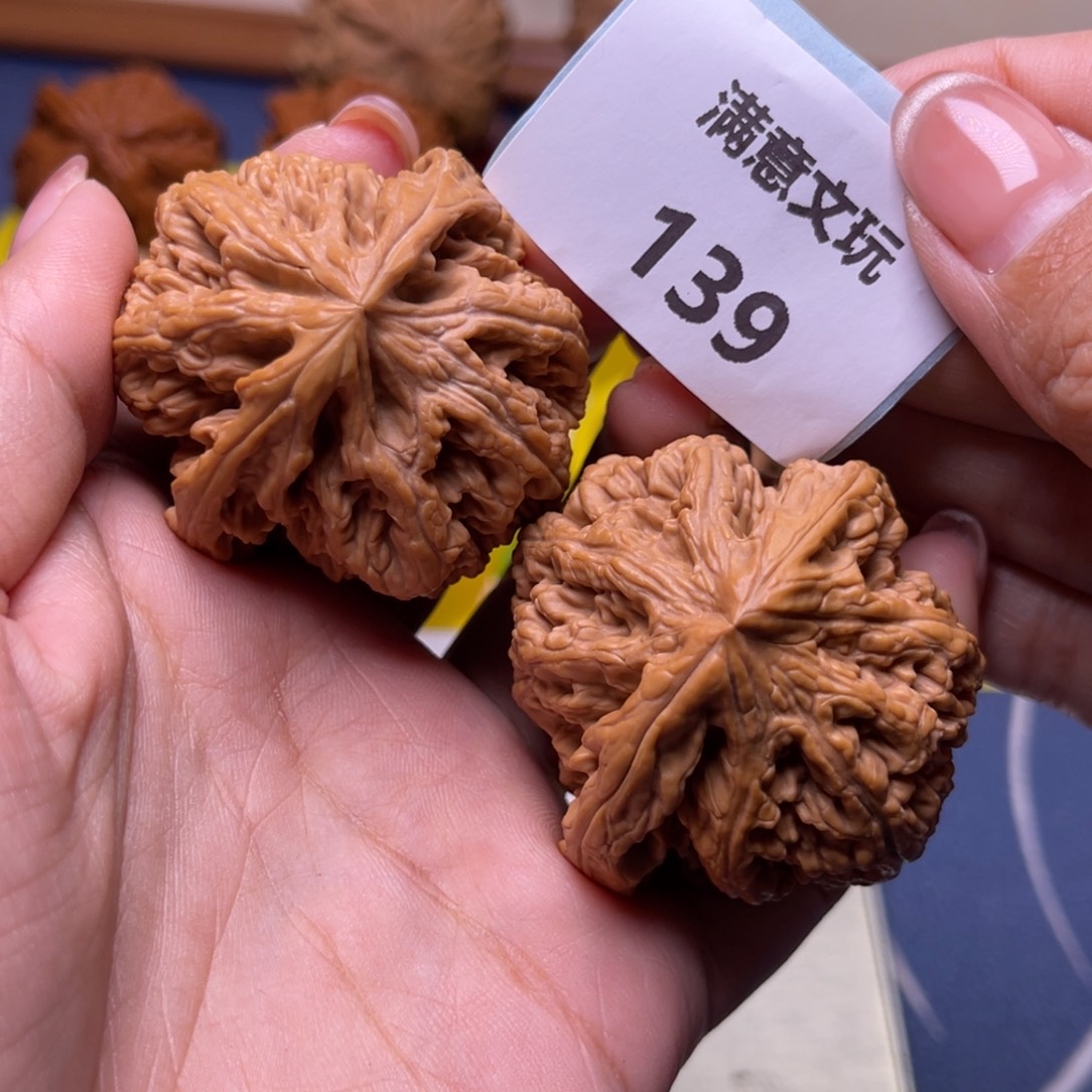 吊坠文玩核桃44全家福粗筋139