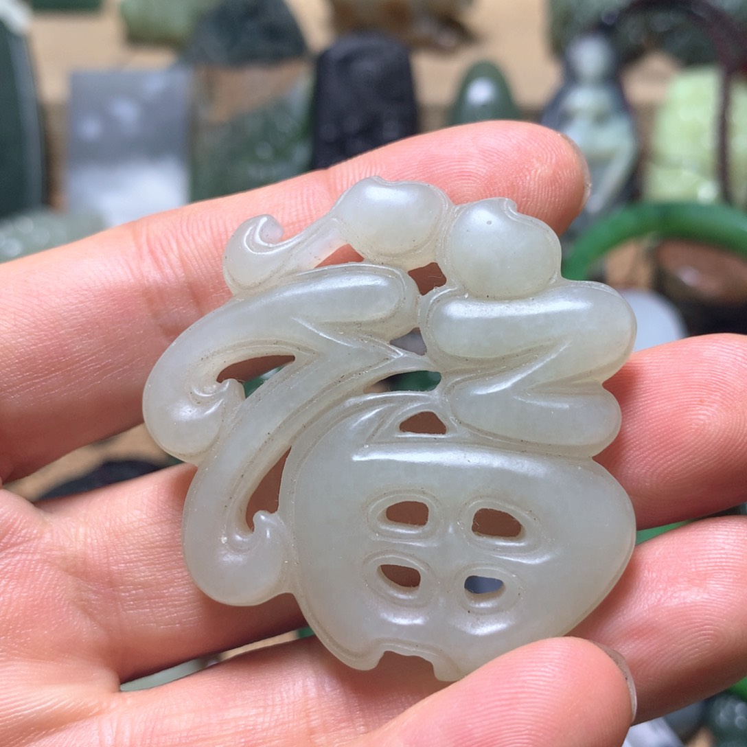 和田玉颈饰未镶嵌