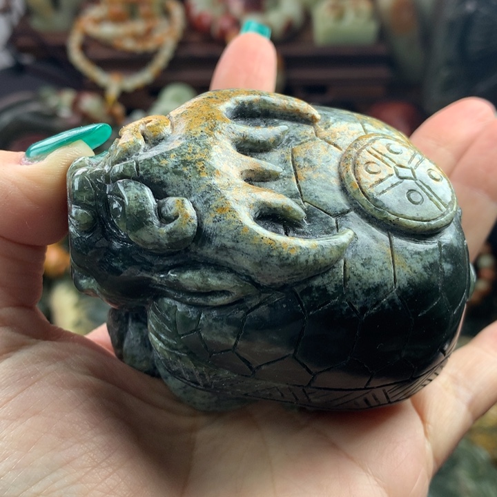 岫岩河磨玉（透闪石质玉）把件未镶嵌