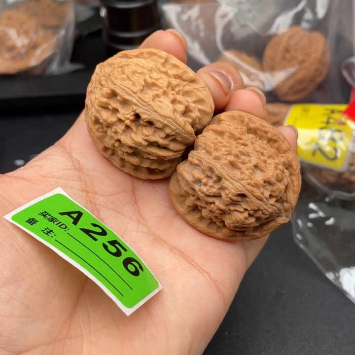 文玩核桃吊坠核桃