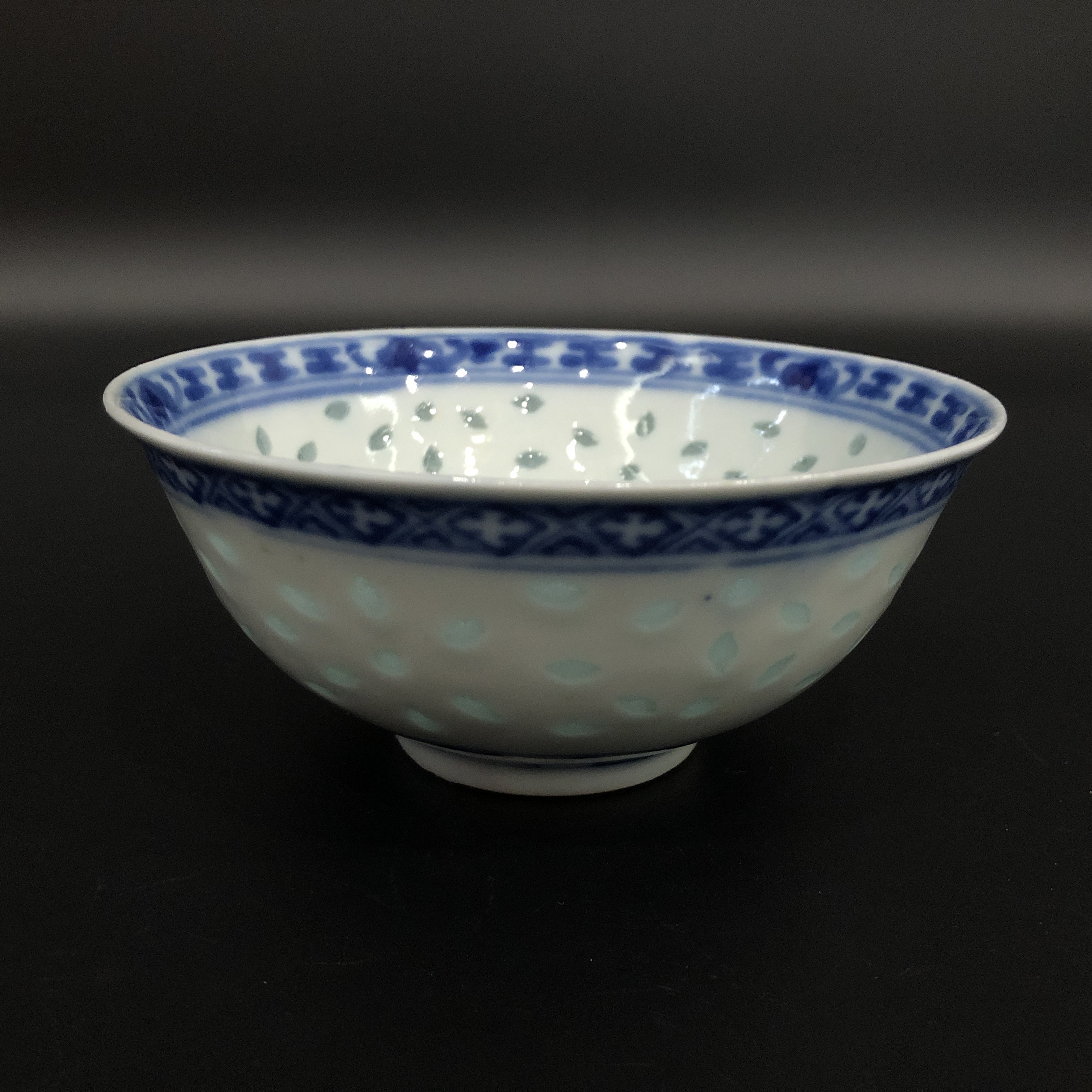 lot:25121068 民国青花花卉纹玲珑碗 直径12.4cm高5.5cm