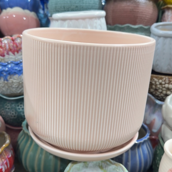 凑9块包邮，有孔，陶瓷花盆