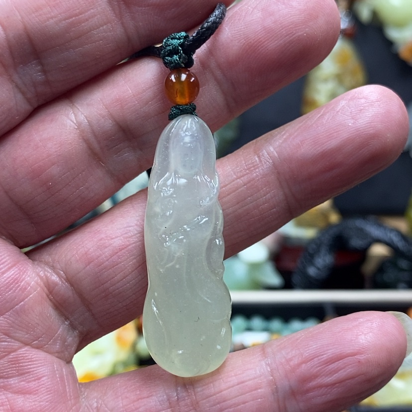 【闪购商品】蛇纹石玉吊坠未镶嵌