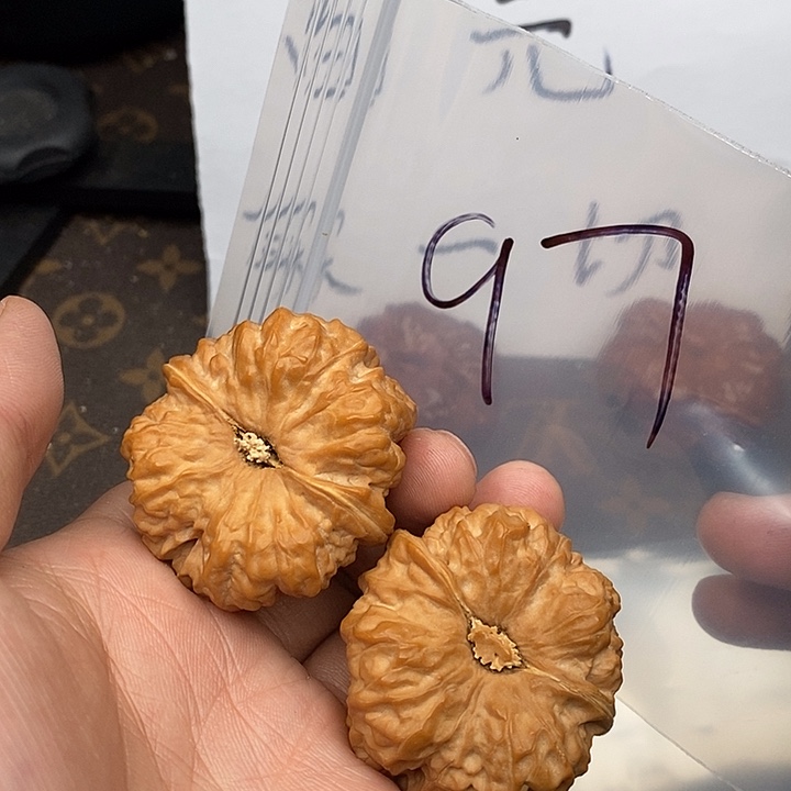 吊坠文玩核桃W739496947794479497