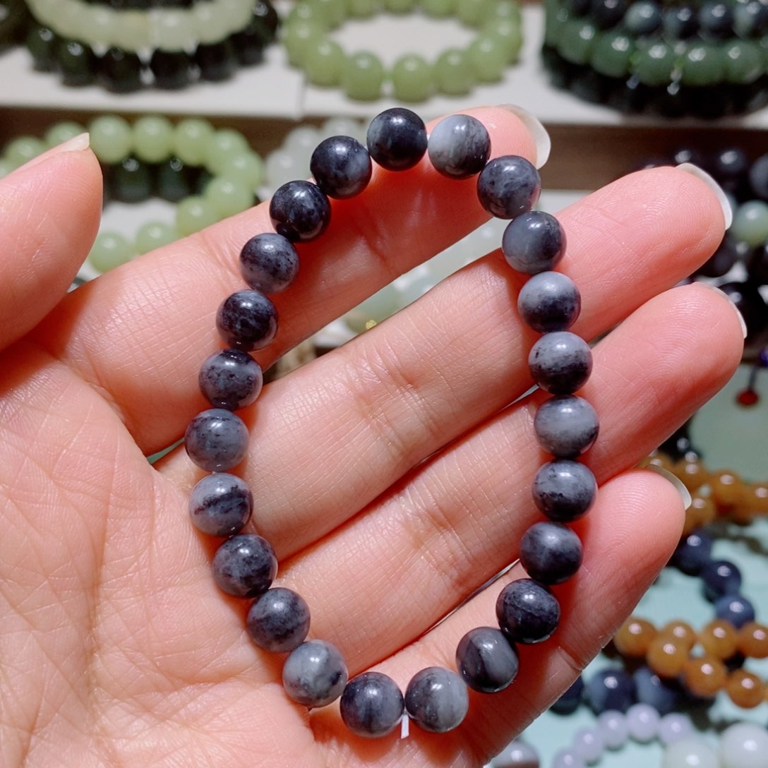 未镶嵌和田玉手链