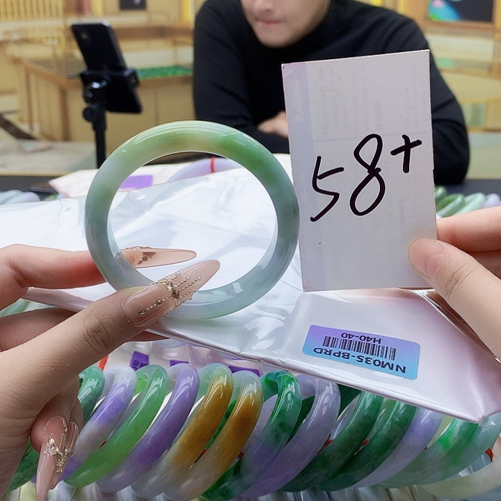 翡翠未镶嵌手镯yu