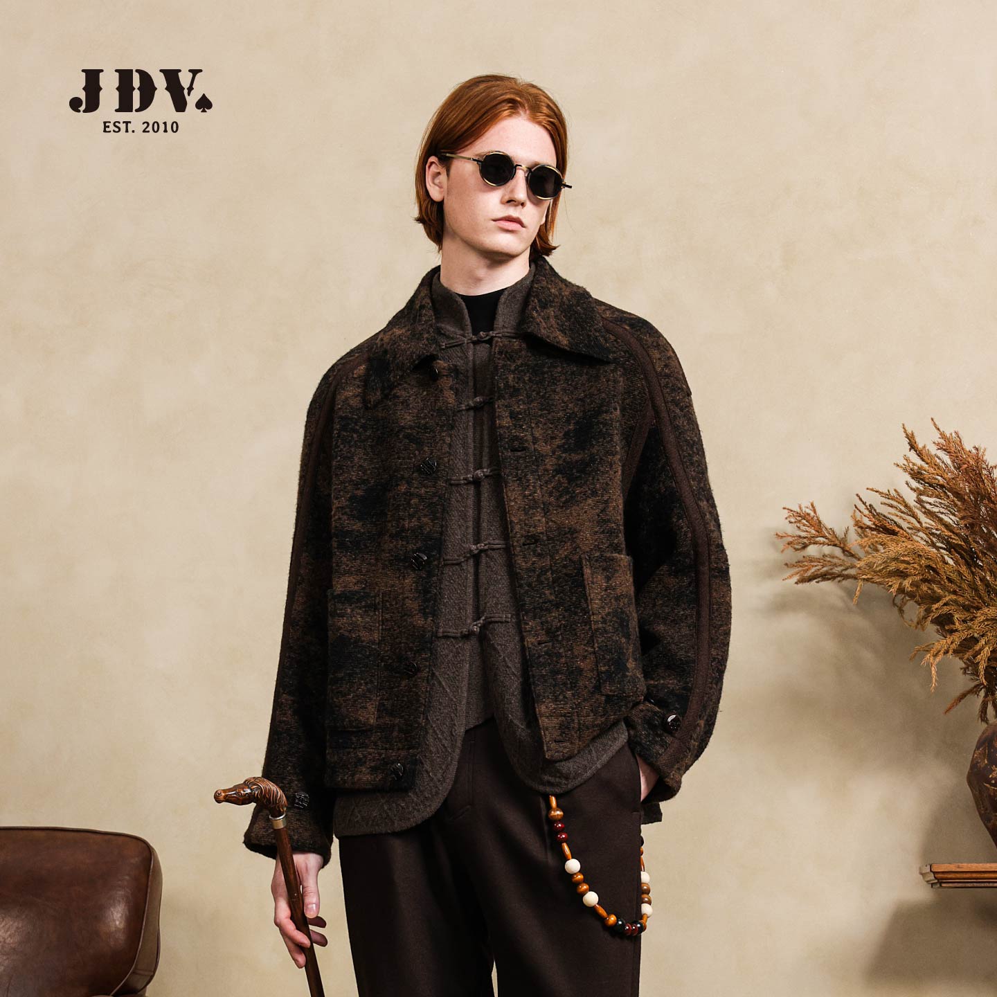 J.D.V男装2025秋季新款复古宽松深咖色绵羊毛夹克WJK5358