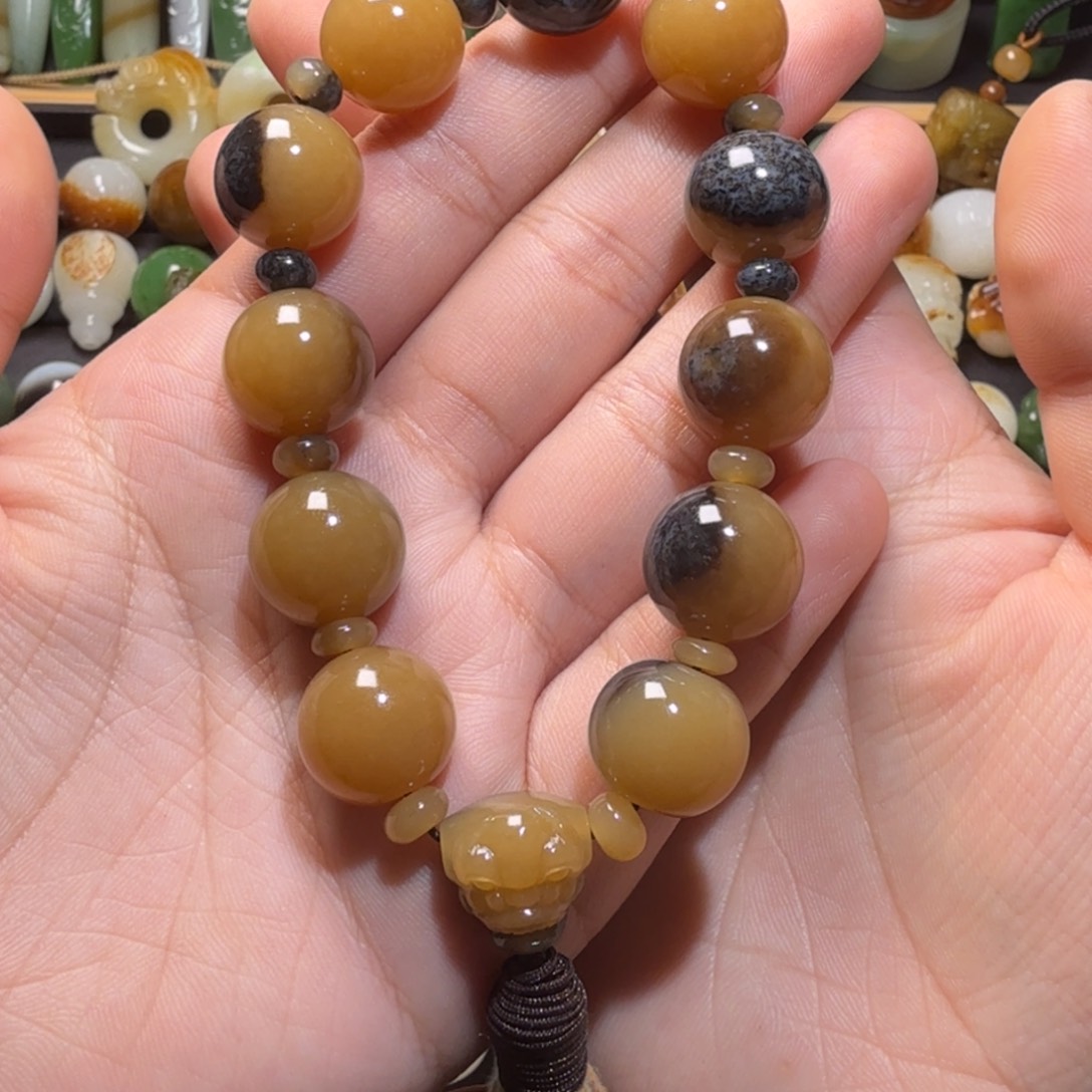 和田玉配饰未镶嵌我***瞅