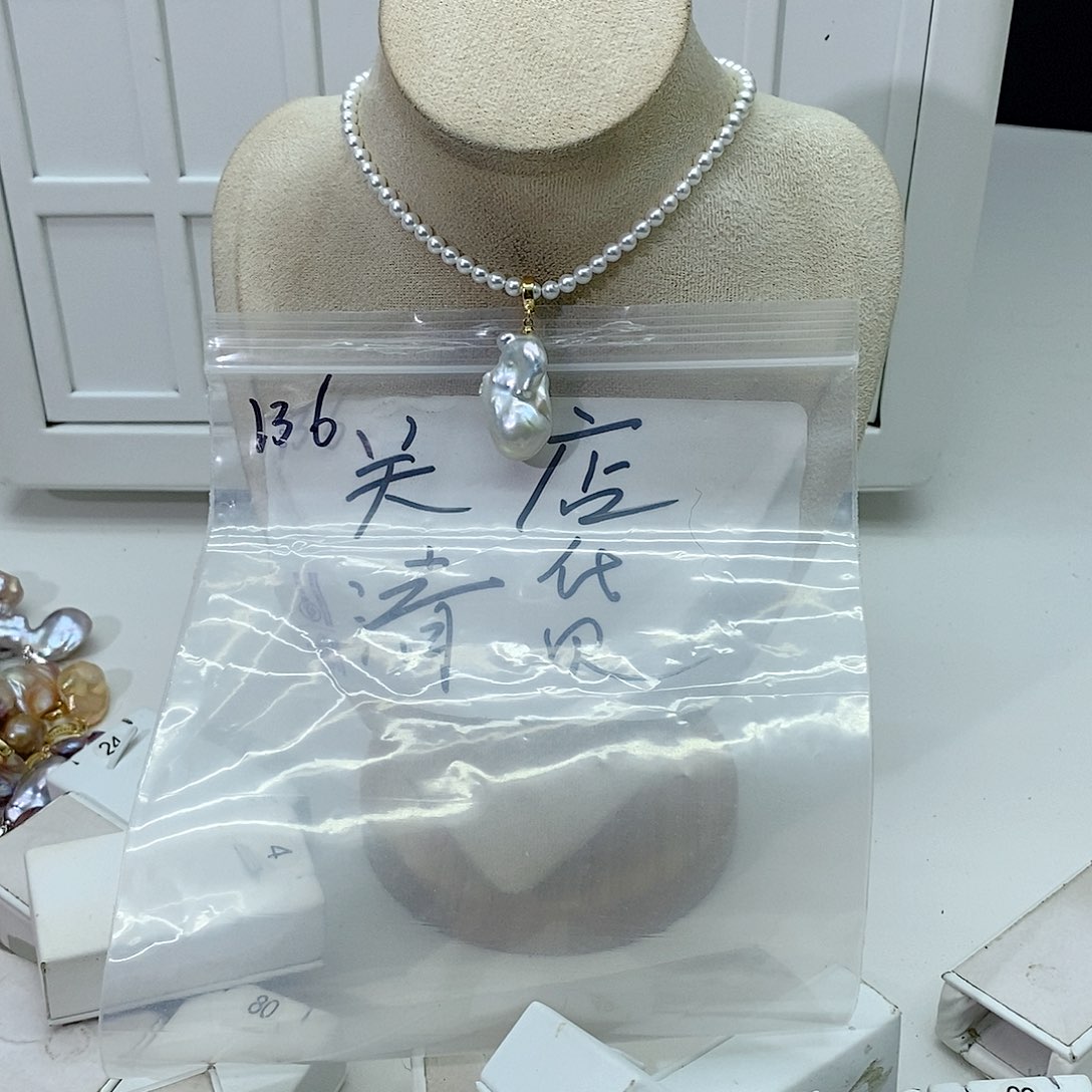 淡水珍珠颈饰合金