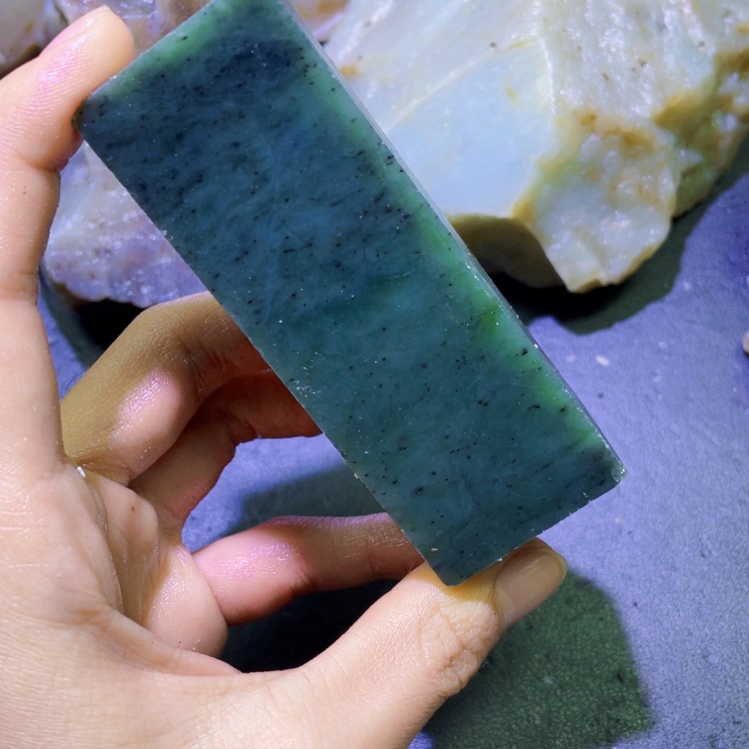 和田玉未镶嵌珠宝半成品