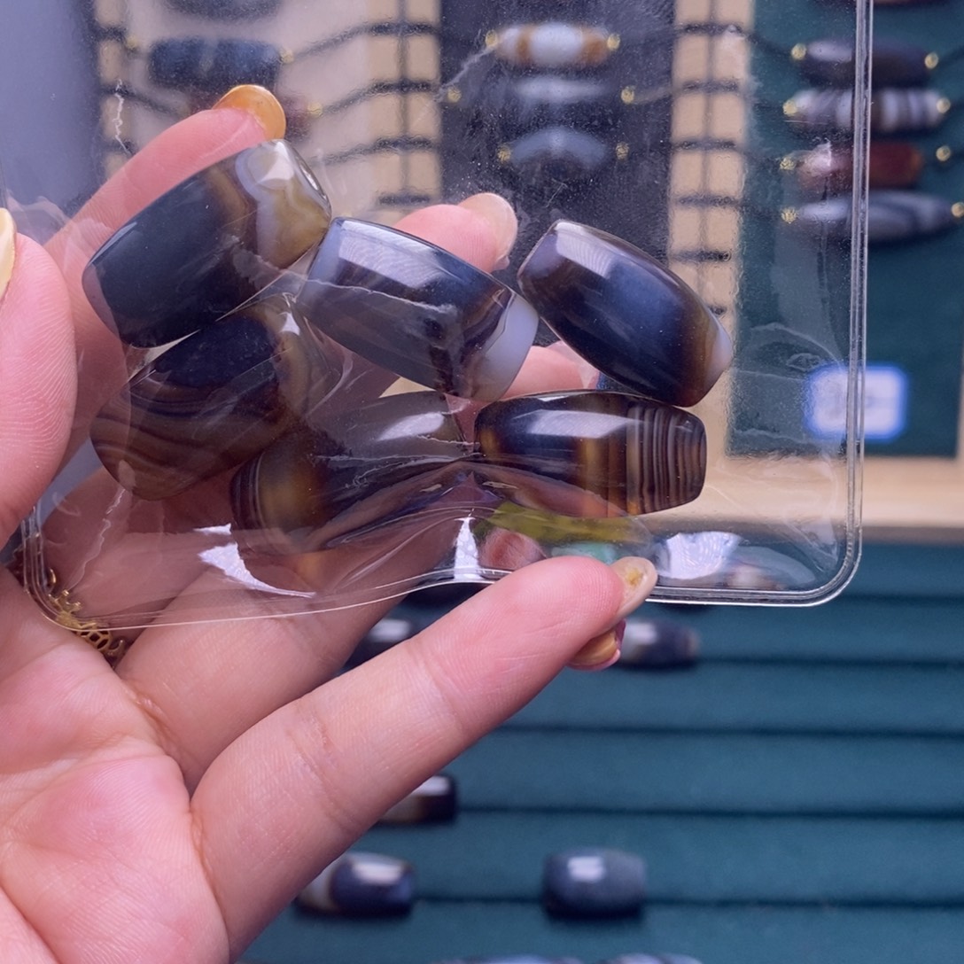 校***尉玛瑙/玉髓合金吊坠(不含链)