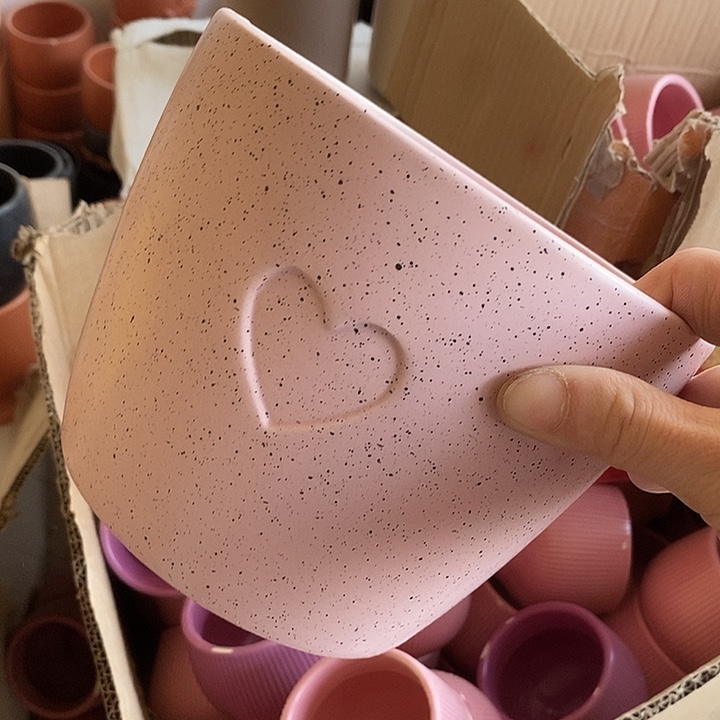 摆件陶陶盆有孔 瑕疵针孔漏釉介意勿拍外口 17外高13