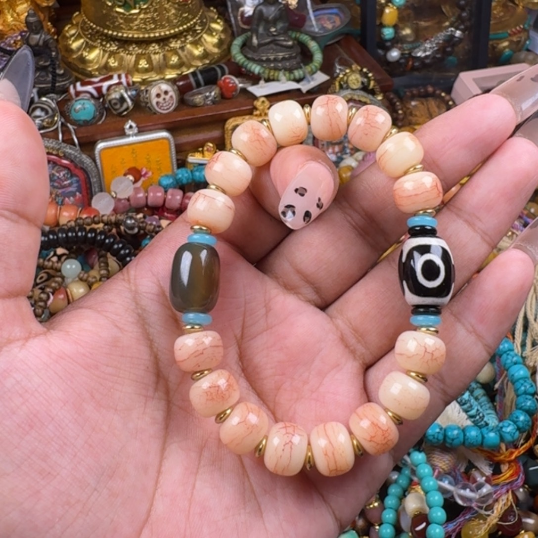 J***e泥塑藏式风格彩绘泥塑擦擦