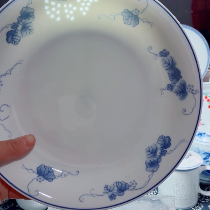 青花玲珑10寸窝盘葡萄