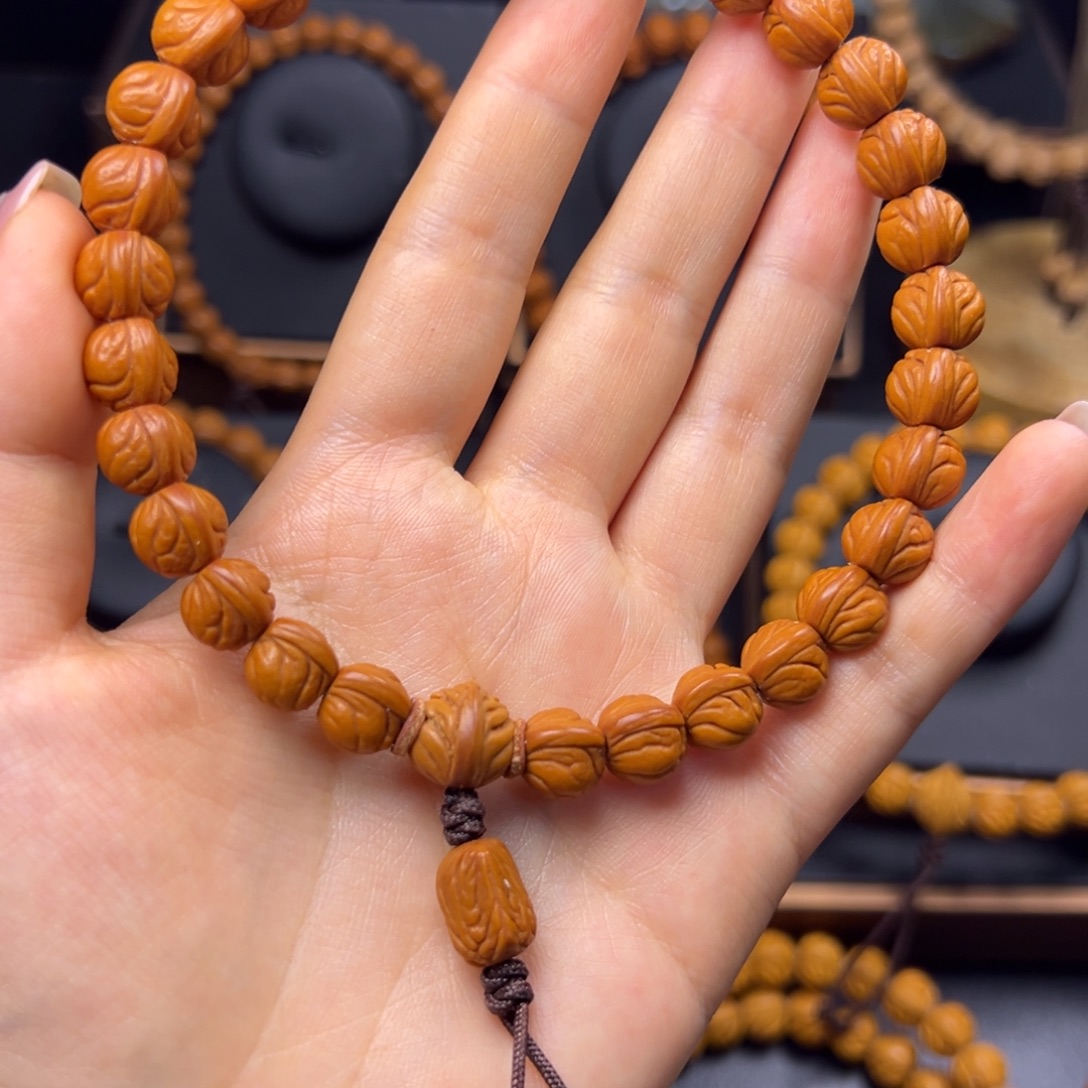 京***云手串桃核野生玉龙脊10