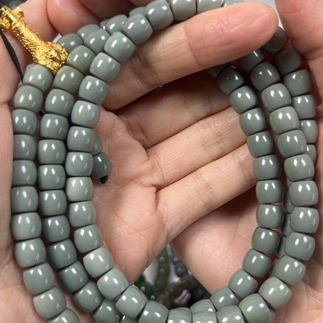 未镶嵌和田玉手串卡8直切108颗珠宝级