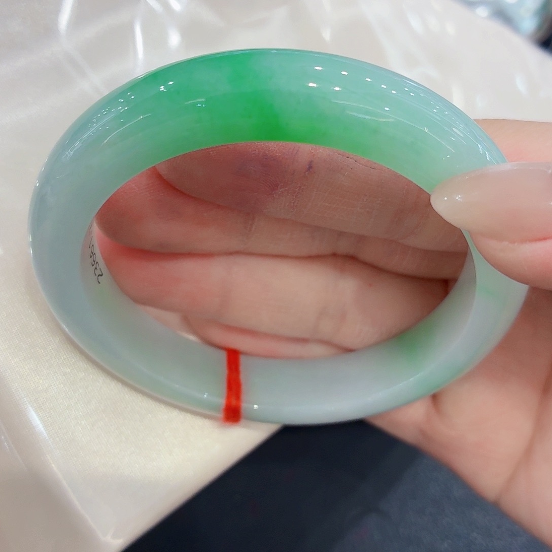 翡翠未镶嵌手镯翡翠57-58圈口（强推）