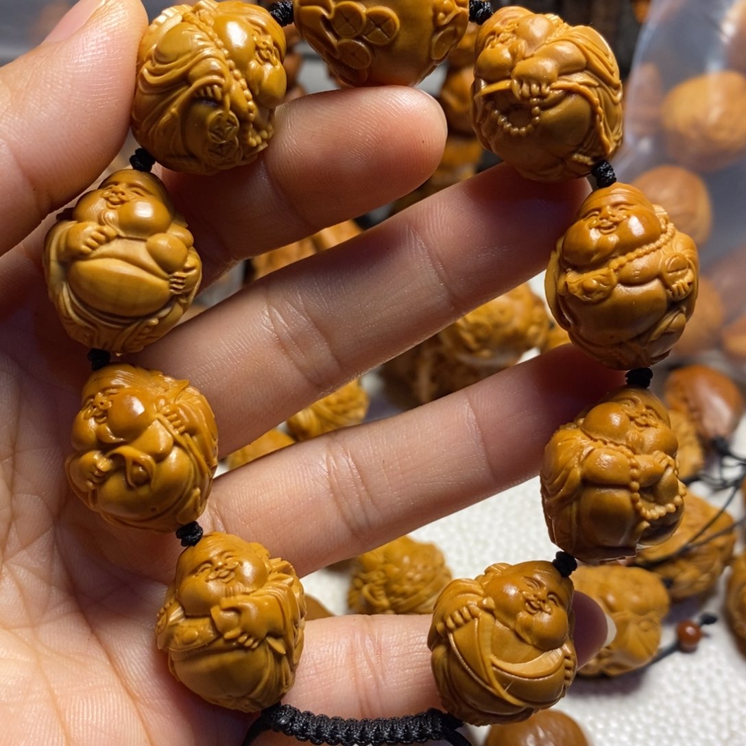 橄榄核吊坠瑞兽财神