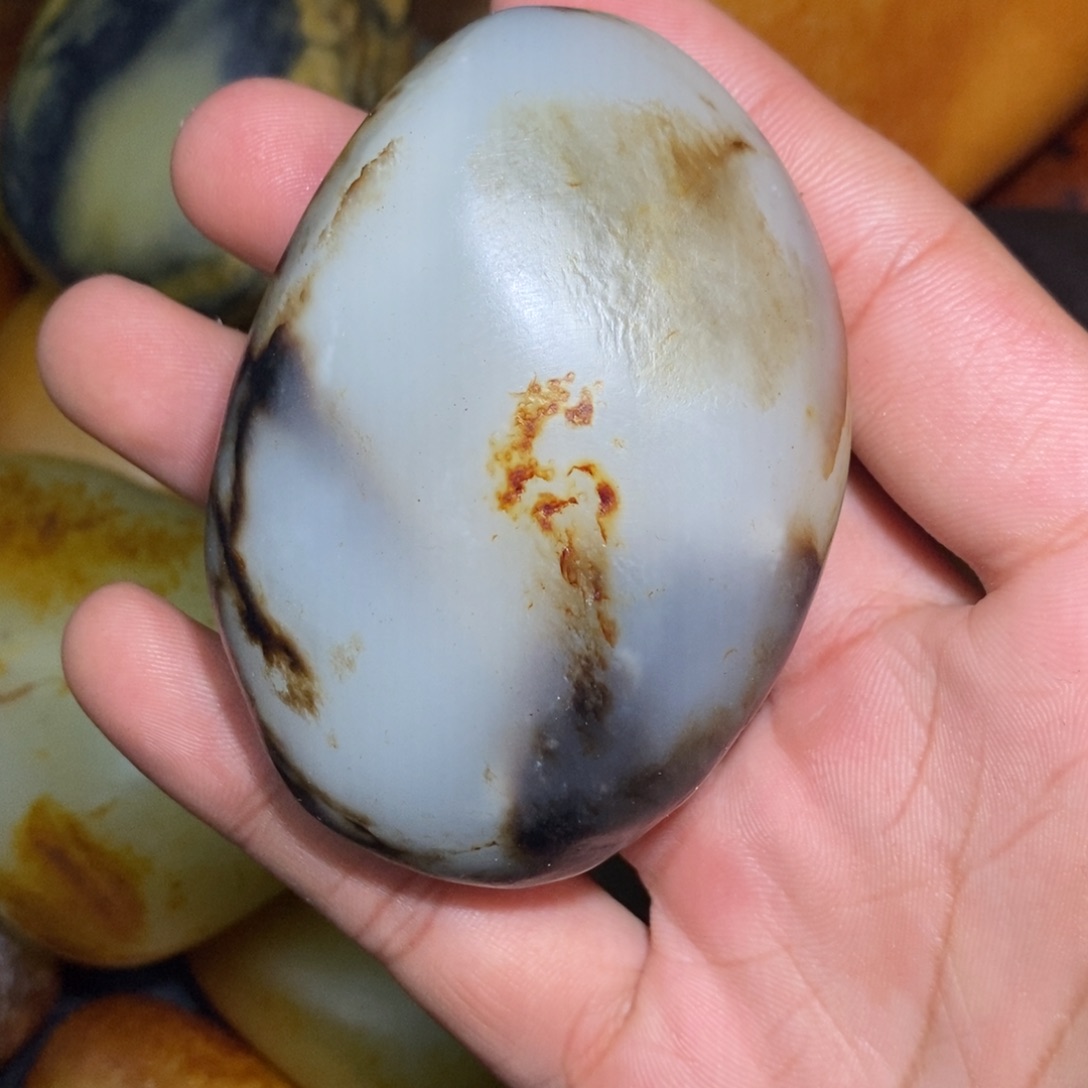 和田玉未镶嵌珠宝奇石