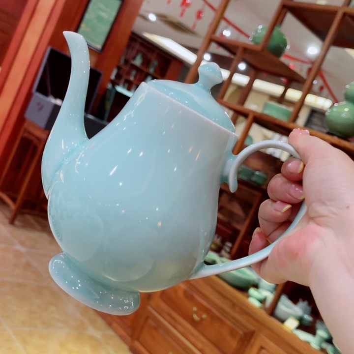 青瓷哈哈哈哈哈哈哈哈哈哈