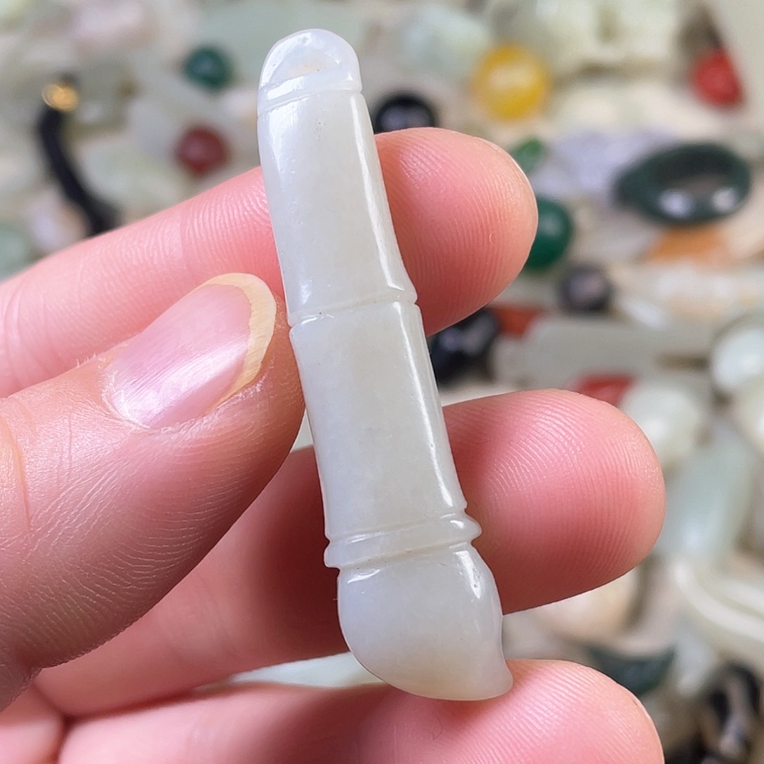 和田玉（糖玉）未镶嵌颈饰